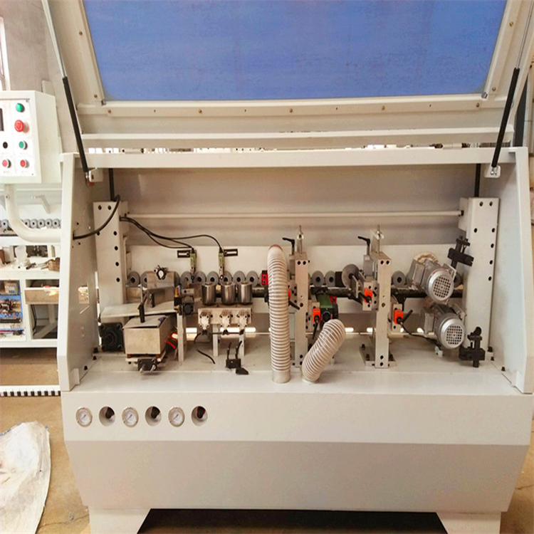 偉業(yè)網帶-封邊機3.jpg